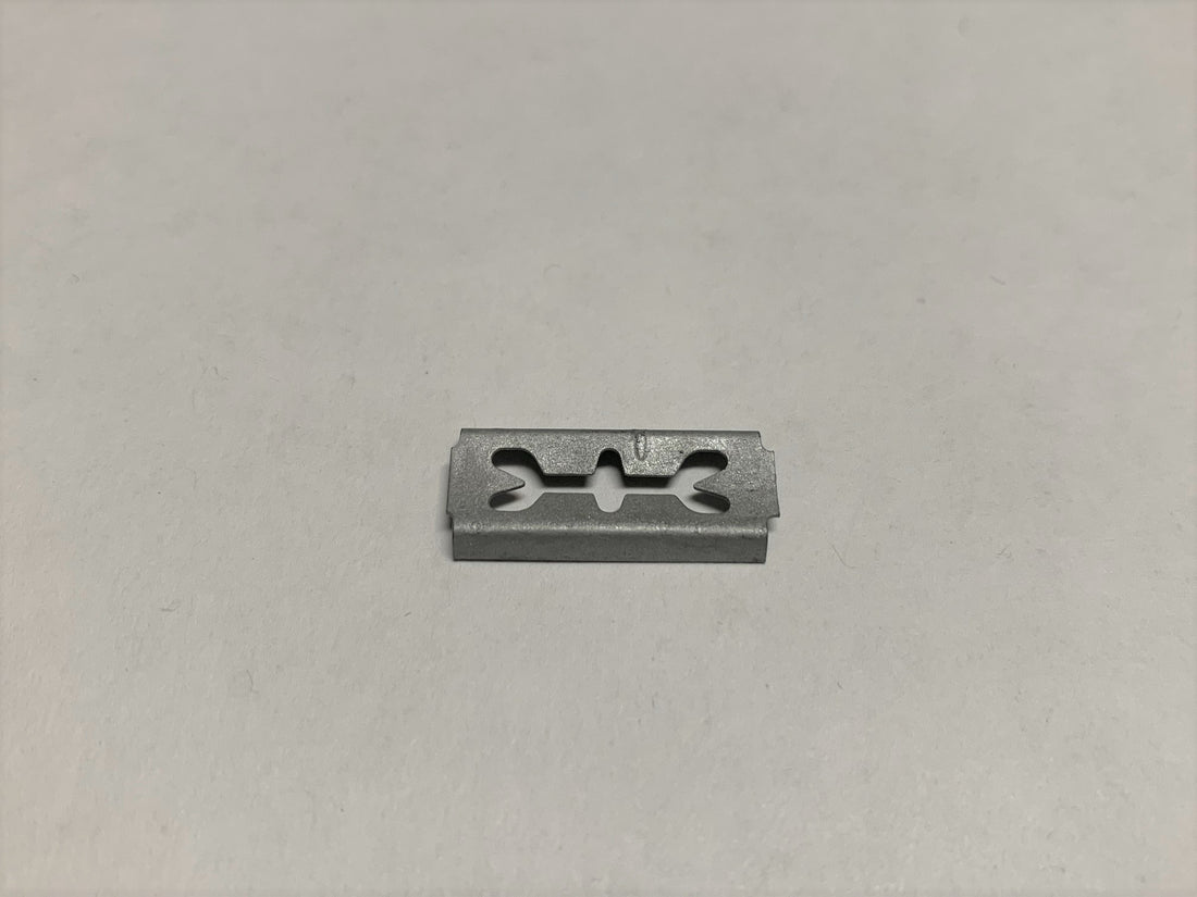 GTO Lower Grille And Upper SAP Grille Clip/Retainer