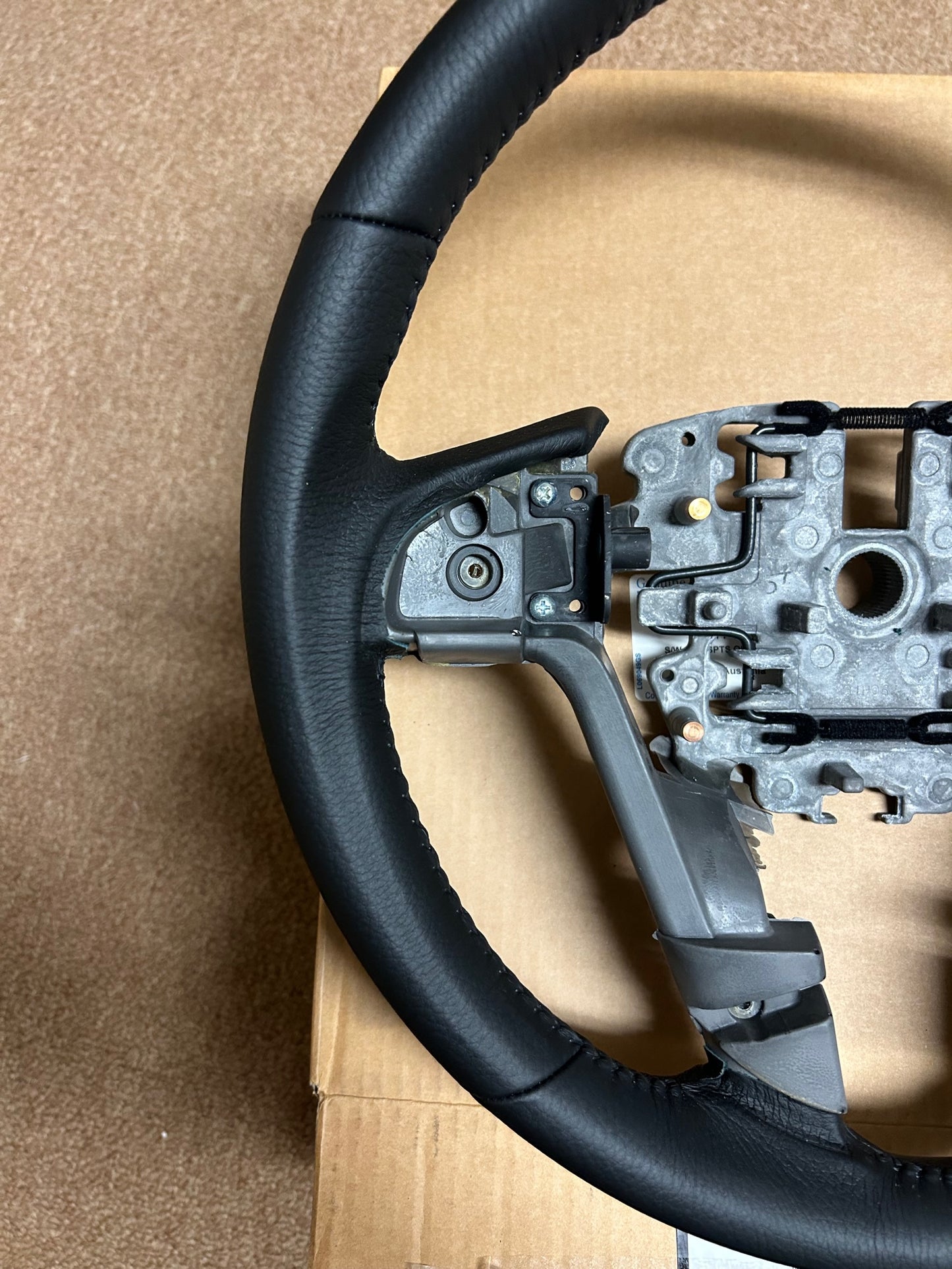 G8 GT Standard Leather Steering Wheel