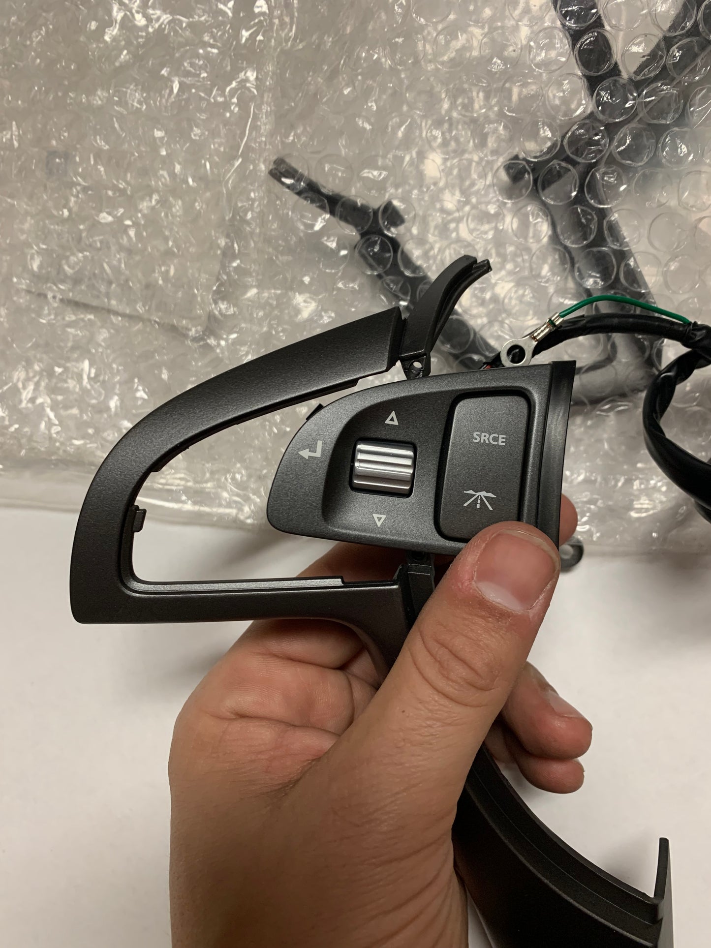 G8 OEM Steering Wheel Trim (Rado Gray)