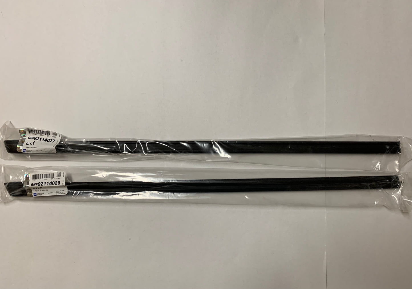 Pontiac GTO LH/RH Rear Window Retainers