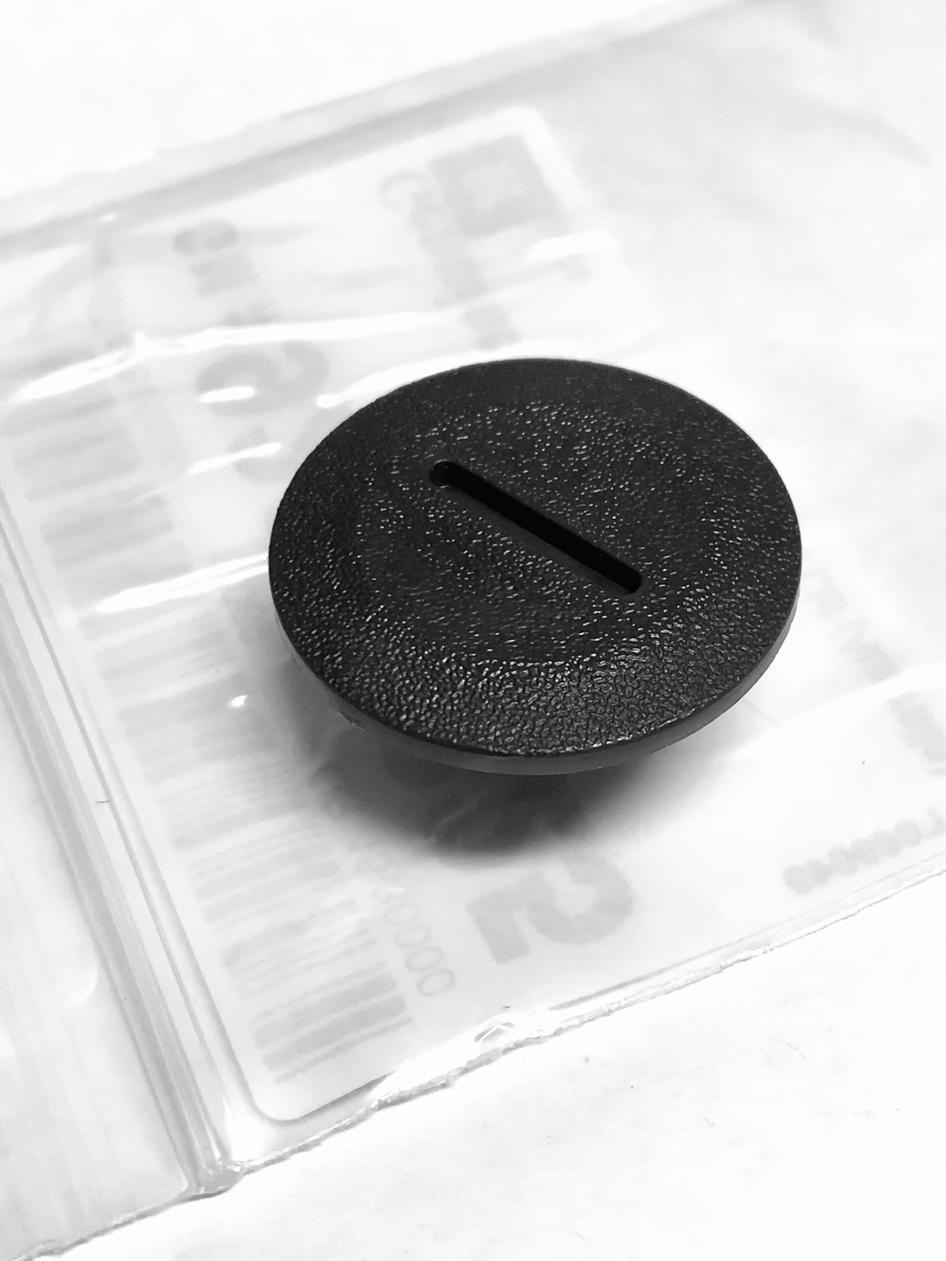 GTO OEM Floor Mat Retainer