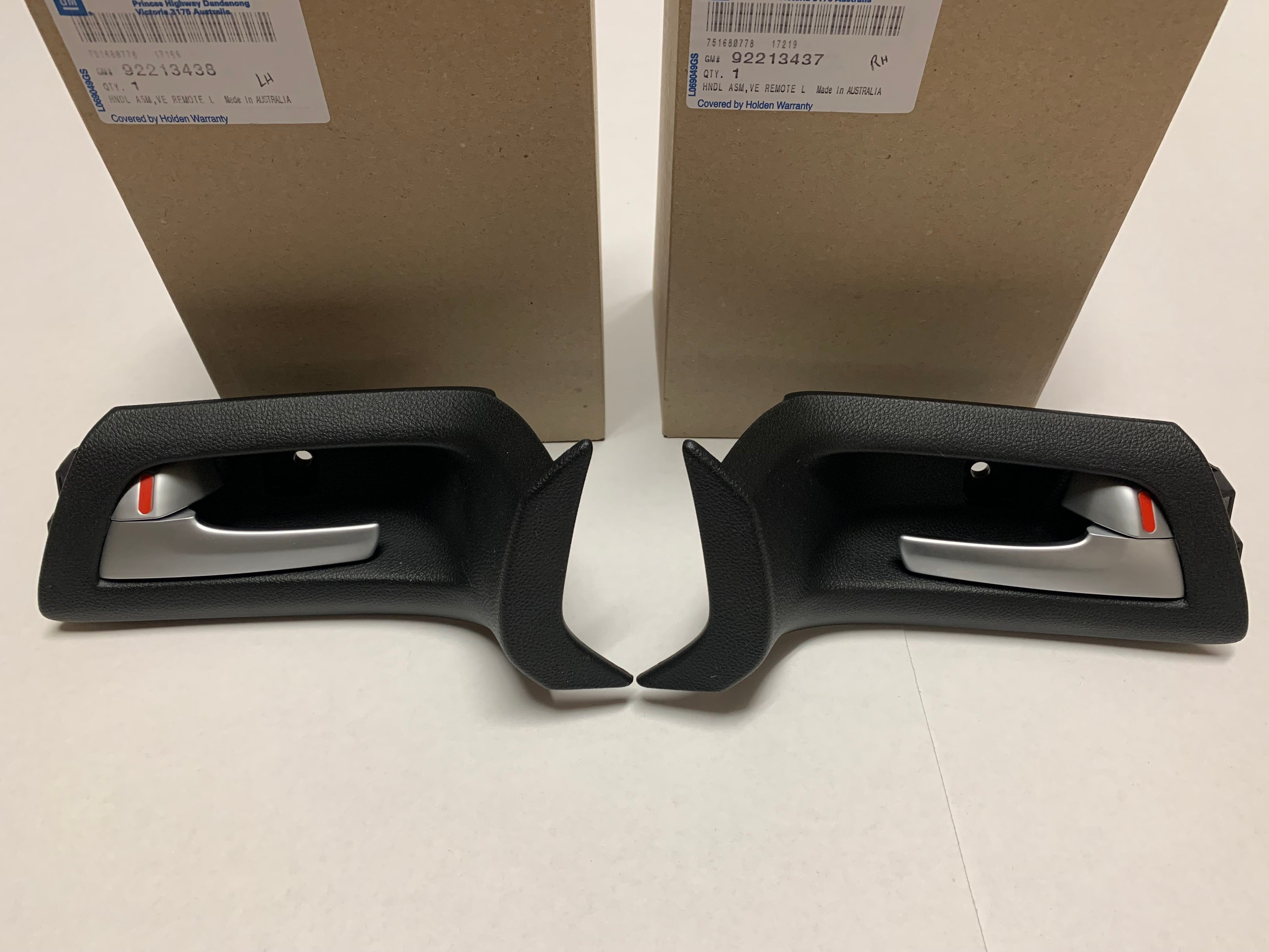 G8 OEM Front Door Handles (LH/RH)